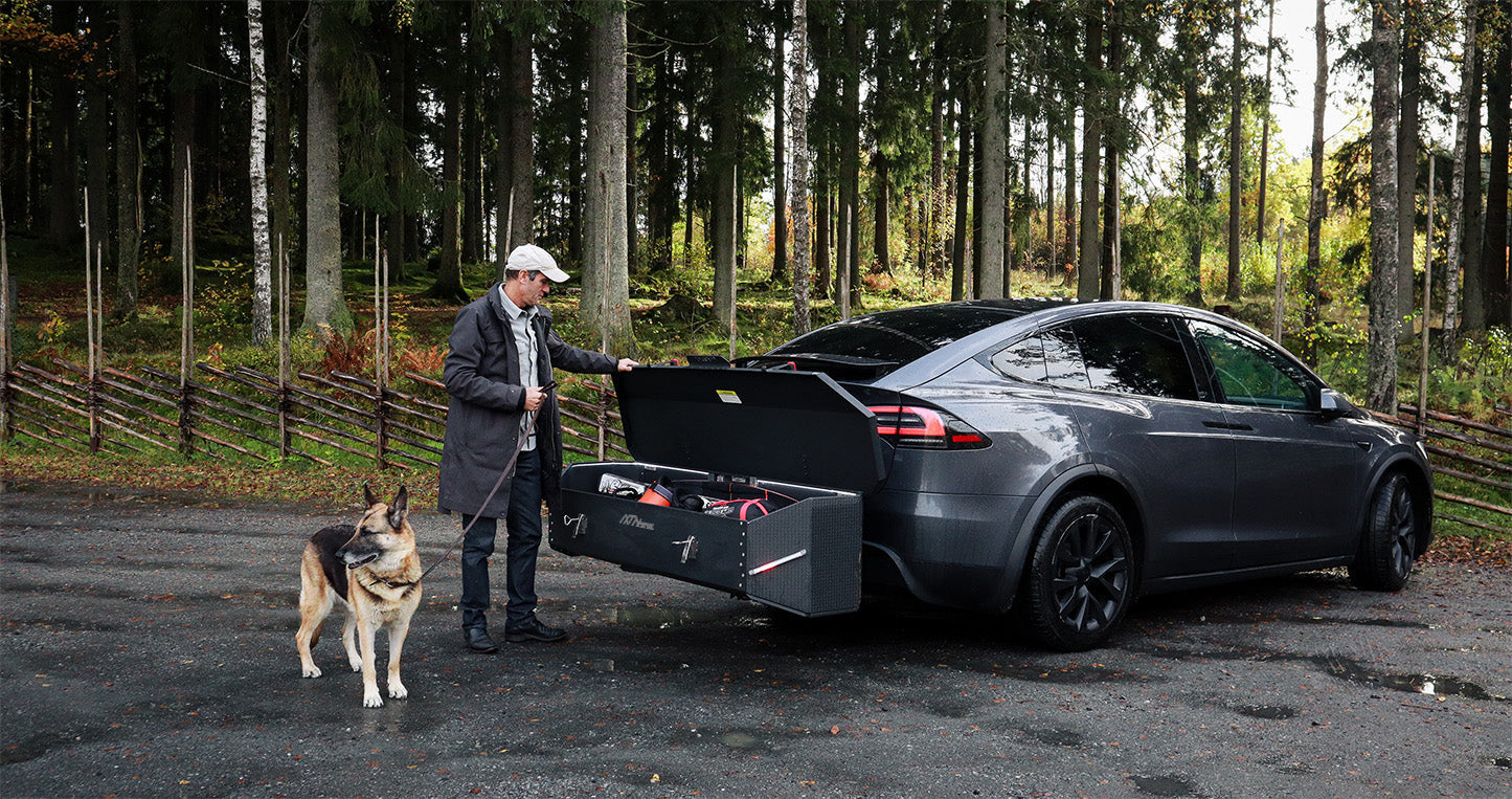 Best cargo box for dogs or pet transport - IXTAbox