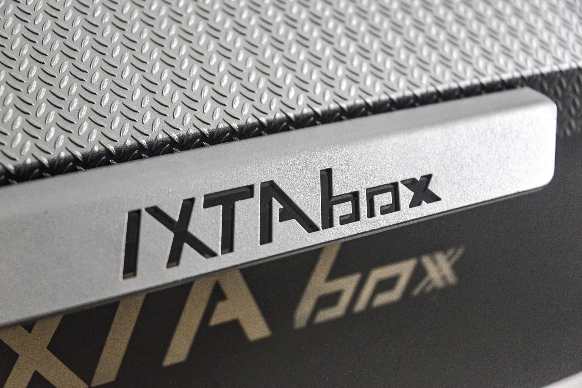 Roof box alternatives – Smarter ways to expand your car’s storage - IXTAbox